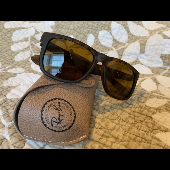 Justin Raybans - Picture 2 of 6